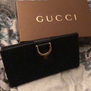 Gucci ‘New Abbey’ wallet